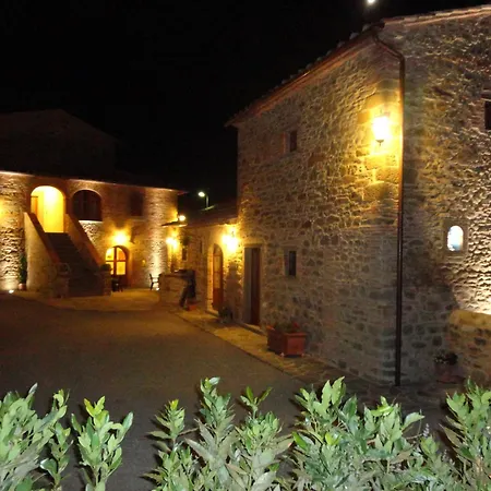 Bed & Breakfast Casale L'antico Carro 4*
