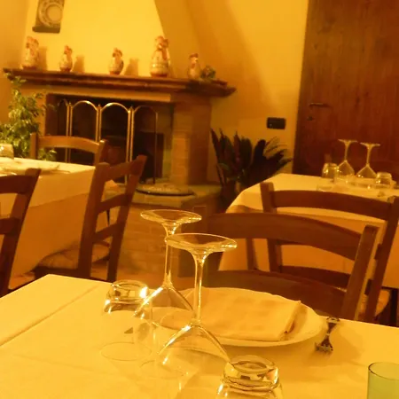 Bed & Breakfast Casale L'antico Carro 4*