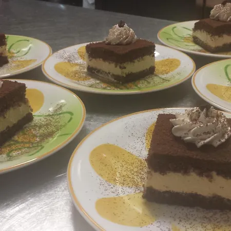 Casale L'antico Carro 4*