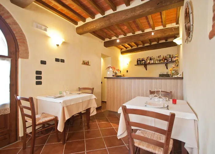 Bed & Breakfast Casale L'antico Carro 4*